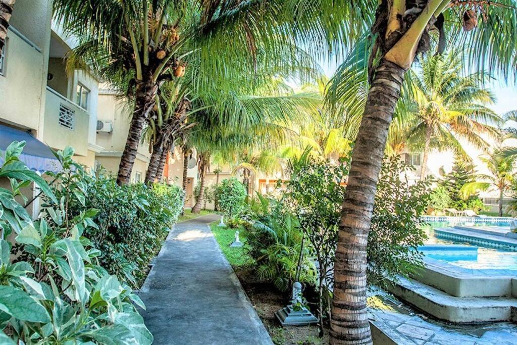 Charming Residence Near The Beach-Orchidees Flic en Flac Экстерьер фото